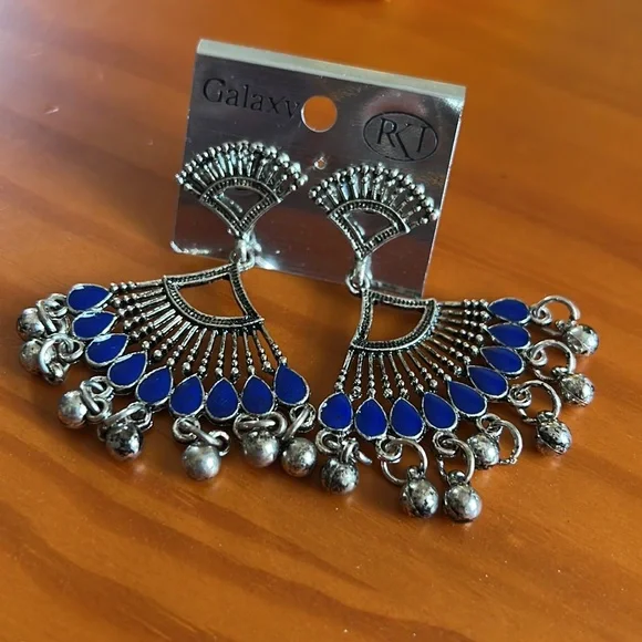 Desi Fashion Earrings - Picture 2 of 3